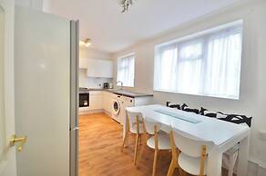 Greenwich Retreat - 4bed Home