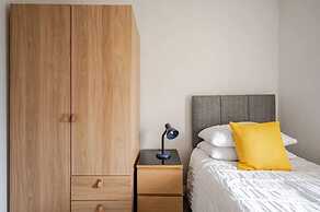 Ekaya Cozy Belfast With 2 Bedrooms