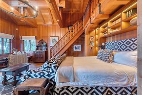 Homewood Lakefront by Avantstay Private Beach & Lake Access + Views!