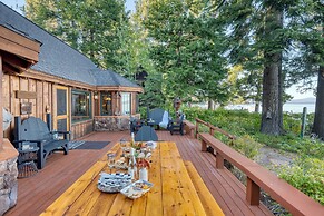 Homewood Lakefront by Avantstay Private Beach & Lake Access + Views!