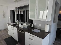 Signature City Charm Furnished 3BR