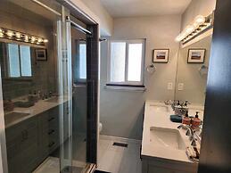 Signature City Charm Furnished 3BR