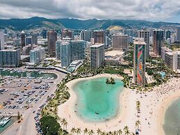 Ilikai Hotel Condo at Waikiki with Parking