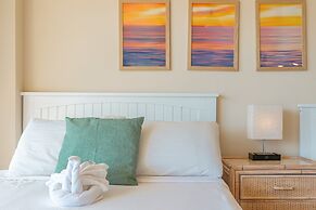 Ilikai Hotel Condo at Waikiki with Parking