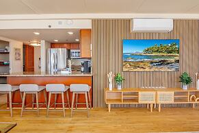 Ilikai Hotel Condo at Waikiki with Parking