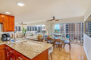 Ilikai Hotel Condo at Waikiki with Parking
