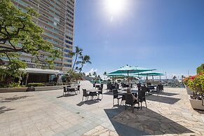 Ilikai Hotel Condo at Waikiki with Parking