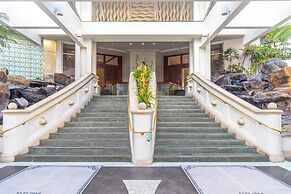 Ilikai Hotel Condo at Waikiki No Parking