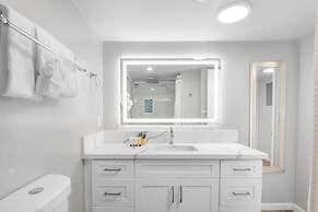 Ilikai Hotel Condo at Waikiki No Parking