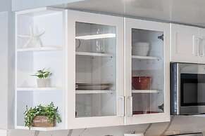 Ilikai Hotel Condo at Waikiki No Parking