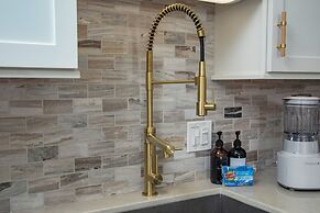 Kihei Ali'i Kai Condos with Ocean View and Parking