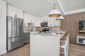 Kihei Ali'i Kai Condos with Ocean View and Parking