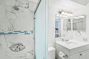 Kihei Ali'i Kai Condos with Ocean View and Parking