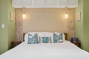 Kihei Ali'i Kai Condos with Ocean View and Parking