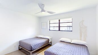 Villa Shapira 6BR Luxurious Designer Home With Heated Pool