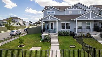 Relaxing 3BR Retreat Community Pool Gym