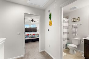 Relaxing 3BR Retreat Community Pool Gym