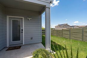 Relaxing 3BR Retreat Community Pool Gym