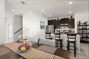 Relaxing 3BR Retreat Community Pool Gym