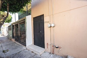 Modern and Tranquil Apartment in Tonala