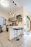 Modern and Tranquil Apartment in Tonala