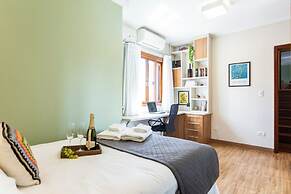 Casa no morumbi com AC- Brazilian Corner