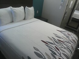 Red Roof PLUS+ Brooklyn - 3rd Ave