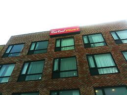 Red Roof PLUS+ Brooklyn - 3rd Ave