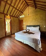 Mio Villa Tomang Omang Lombok