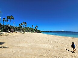 Evelyn Azure Escapes Boracay Newcoast