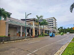 Evelyn Azure Escapes Boracay Newcoast