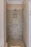 Villa Chilla 4 Bedroom Home