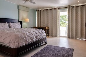 Villa Chilla 4 Bedroom Home