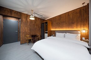 HOUND HOTEL DAEGU SEONGSEO
