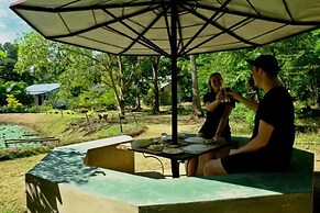 Avian Garden Udawalawe