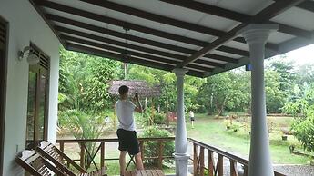 Avian Garden Udawalawe