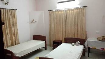 De Royale Summit Home Stay