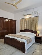 De Royale Summit Home Stay