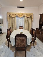 De Royale Summit Home Stay