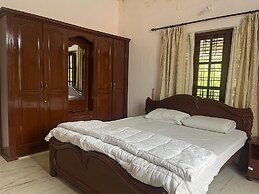 De Royale Summit Home Stay