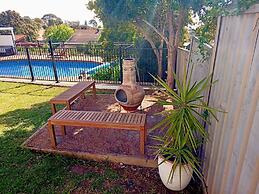 The Ultimate Poolside Escape - Pet Friendly