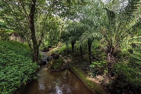 CosmicStays Windchime Homestay at Mulshi