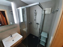 Deluxe Chalet With Pool in Konigsleiten
