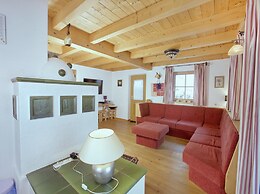 Quiet Chalet With Sauna in Konigsleiten