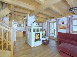 Quiet Chalet With Sauna in Konigsleiten