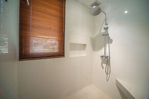 Luxury 4 Bedroom Bella Vista Villa