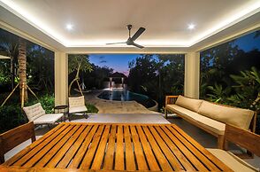 Luxury 4 Bedroom Bella Vista Villa