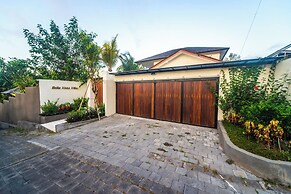 Luxury 4 Bedroom Bella Vista Villa