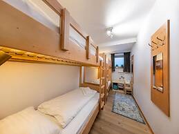 Luxurious Chalet With Sauna in Konigsleiten