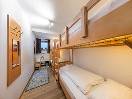 Luxurious Chalet With Sauna in Konigsleiten